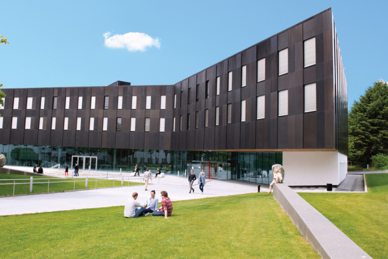 Bilde av Elise Ottesen sitt hus på Universitetet i Stavanger