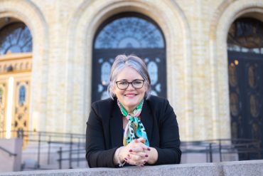 Stortingsrepresentant Kari-Anne Jønnes utenfor Stortinget